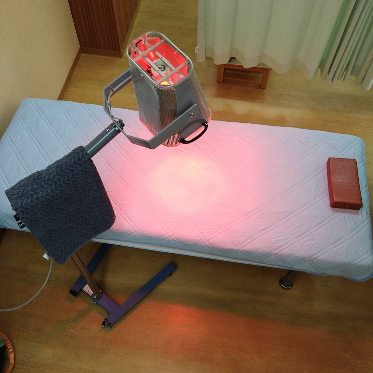 赤外線治療器の写真